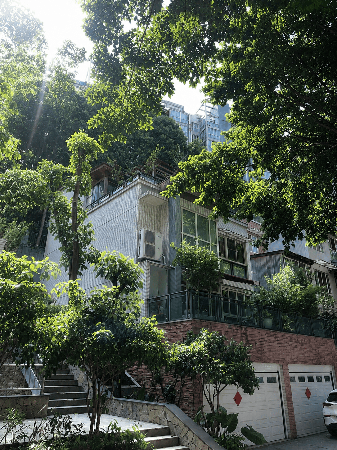 黄浦岛居岁月从容升级：小小岛老别墅加装蒂升悦行款电梯